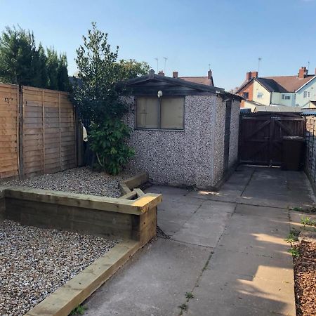Cannock House ~ 4 Bedrooms All With Ensuite. Rugeley Eksteriør billede